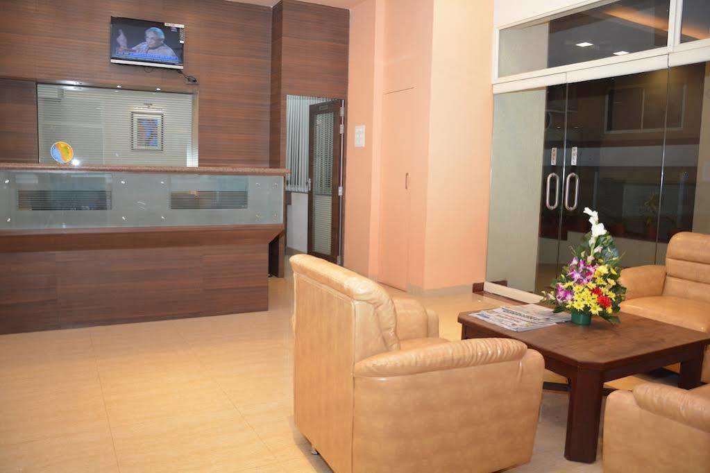 Boshan Hotels Mapusa Buitenkant foto