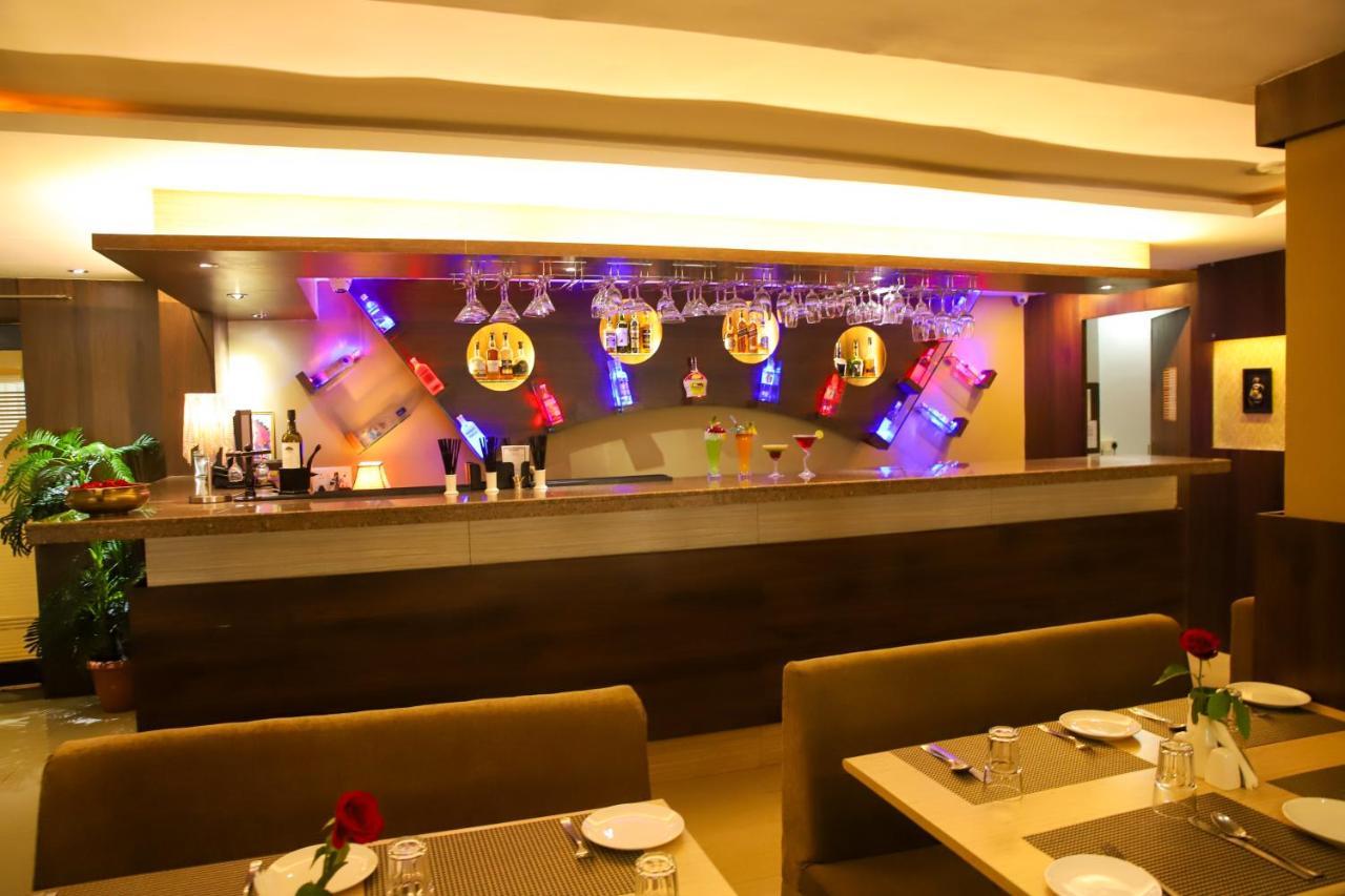 Boshan Hotels Mapusa Buitenkant foto